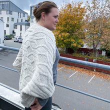 Indlæs billede til gallerivisning Kram Sjælevarmer Strikkeopskrift