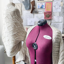 Indlæs billede til gallerivisning Kram Sjælevarmer Strikkeopskrift