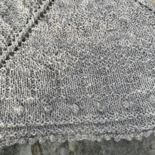 Indlæs billede til gallerivisning Ninas Bandana Strikkeopskrift