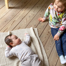 Indlæs billede til gallerivisning Alpakalicious Babysvøb Strikkeopskrift