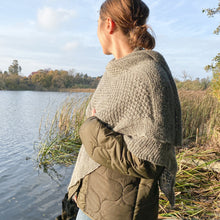 Indlæs billede til gallerivisning Alpakalicious Tørklædesjal Strikkeopskrift