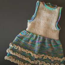 Indlæs billede til gallerivisning Hannas Dansekjole Strikkeopskrift