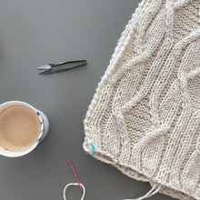 Indlæs billede til gallerivisning Kram Sjælevarmer Strikkeopskrift