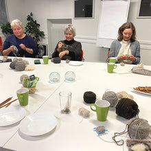 Indlæs billede til gallerivisning Strikdesign med snoninger | Ringsted 12. april 2025
